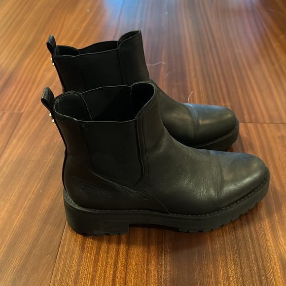 Sam Edelman Justina Lug sole Chelsea boots - Picture 2 of 5
